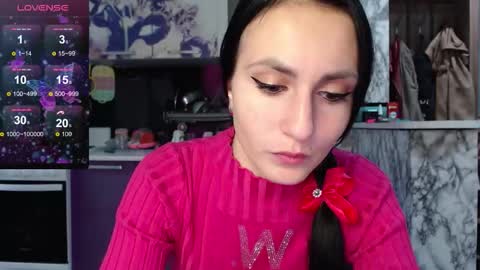 Snapshot of smile_cute_fox chatting on September 12, 2025, 12:00 am smile_cute_fox online show from September 12, 2025, 12:00 am