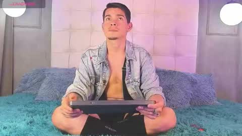 Snapshot of smile_kai_16 chatting on December 2, 2025, 12:49 am KAI online show from December 2, 2025, 12:49 am