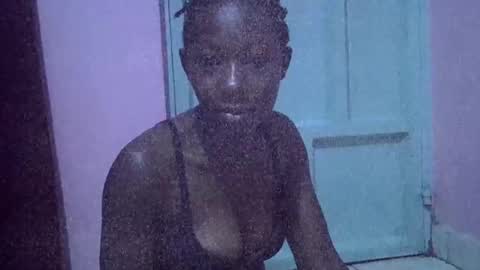 smiley 2025 online show from October 23, 2025, 8:18 pm