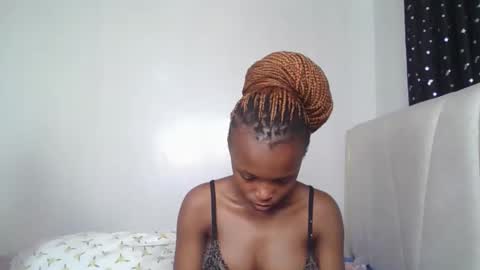 smiley luv1 online show from January 13, 2026, 9:03 am