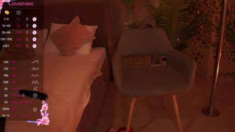 Mia online show from September 11, 2025, 7:41 am