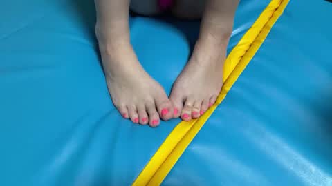 smiling_riddle online show from March 12, 2026, 9:54 pm