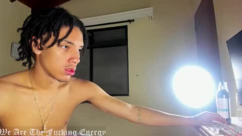 smitt jr online show from February 26, 2026, 4:44 am