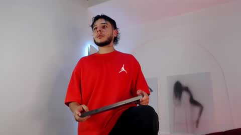 777 online show from March 23, 2026, 11:42 pm