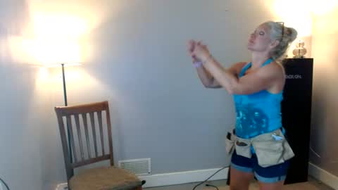 Snapshot of smitheight chatting on June 20, 2026, 2:36 am smitheight online show from June 20, 2026, 2:36 am