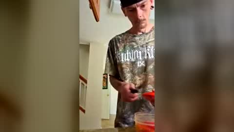 Snapshot of smokebandit420 chatting on June 23, 2026, 8:29 pm smokebandit420 online show from June 23, 2026, 8:29 pm