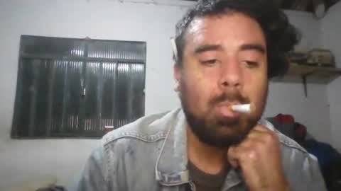 Snapshot of smokers_lounge chatting on June 13, 2026, 11:35 pm smokers_lounge online show from June 13, 2026, 11:35 pm