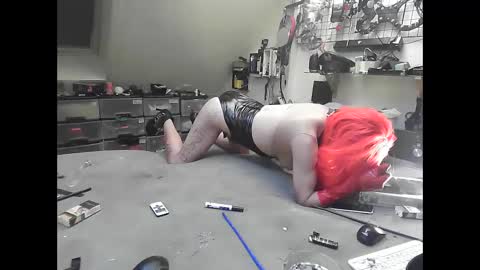 smokeslut365 online show from January 18, 2025, 9:55 pm