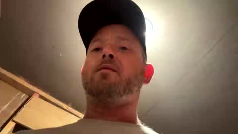 smokeymt420 online show from November 21, 2025, 2:32 am