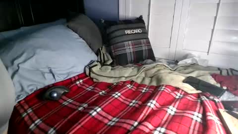 SmokeySmilez online show from April 27, 2026, 9:29 am