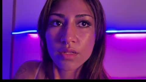 Carolina online show from April 21, 2026, 2:51 am