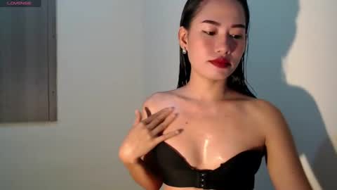 smooth_ara online show from June 26, 2026, 10:47 pm
