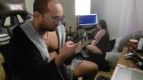 Smoothj2011 online show from February 3, 2025, 9:52 am