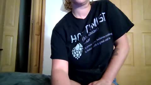 smoothmove1215 online show from September 22, 2025, 5:53 am