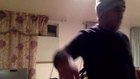 smoothstrik3r online show from October 19, 2025, 1:01 pm