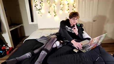 SmoothSyn online show from February 24, 2026, 4:10 am