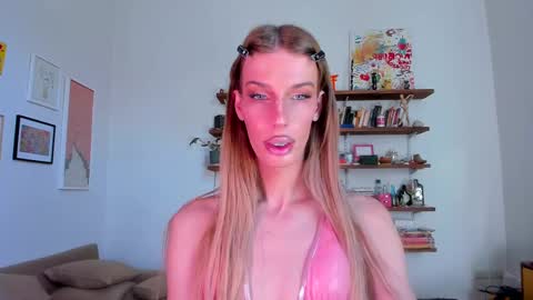 Snapshot of sn0wcat chatting on September 12, 2025, 3:01 pm online show from September 12, 2025, 3:01 pm