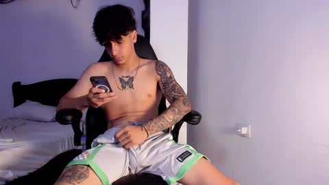 snakebutterfly online show from January 15, 2025, 5:26 pm