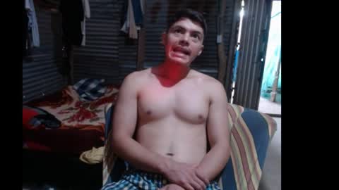 snakeguy08 online show from April 16, 2026, 1:34 pm