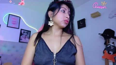 Hellen  online show from April 3, 2026, 7:01 pm