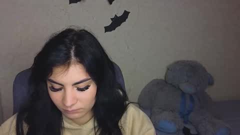 Olivia online show from October 25, 2025, 3:51 pm