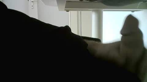 Snapshot of sniper373479 chatting on March 5, 2026, 8:32 am sniper373479 online show from March 5, 2026, 8:32 am