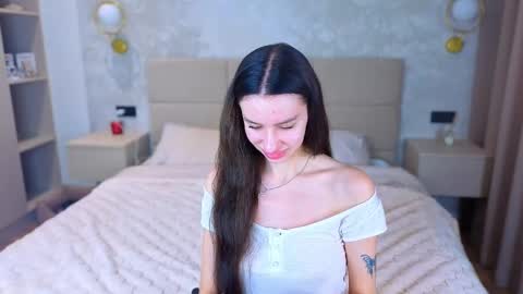 snow_whiteeex online show from June 6, 2026, 4:06 am