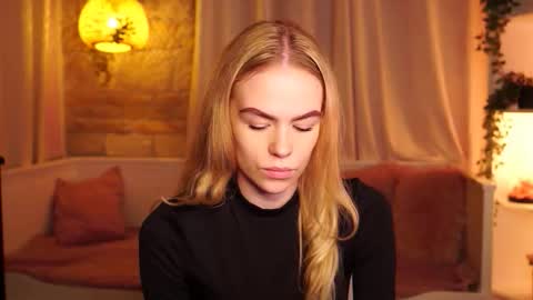 Hanna online show from September 16, 2025, 6:36 am