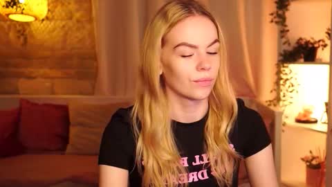 Hanna online show from October 3, 2025, 8:44 am