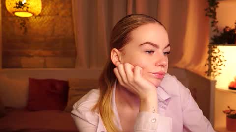 Hanna online show from October 10, 2025, 7:51 am