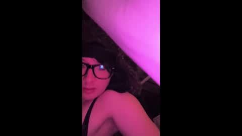 SnowBhunni online show from March 26, 2026, 5:02 am