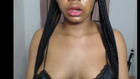 snowdrop5 online show from October 13, 2025, 8:42 pm