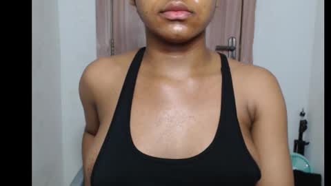 snowdrop5 online show from December 5, 2025, 1:47 am