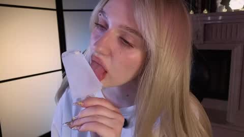 Ellie online show from June 6, 2026, 5:45 am