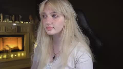 Ellie online show from July 22, 2026, 5:21 am