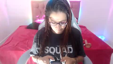 snowhot_69 online show from March 30, 2026, 12:33 am