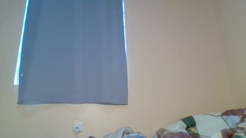 Snowie eyes online show from November 18, 2025, 12:53 pm