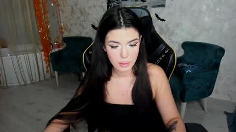 snowingwinter online show from November 3, 2025, 6:20 pm