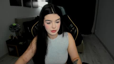 snowingwinter online show from March 21, 2026, 7:17 pm