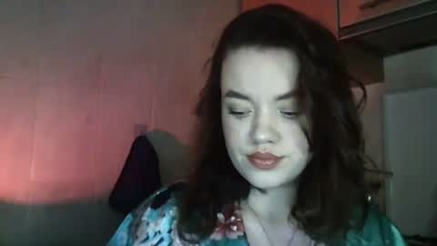 snowy_cute online show from March 5, 2025, 1:52 am