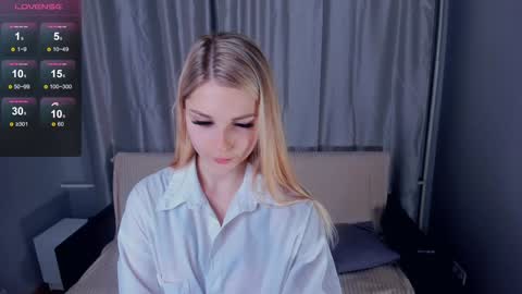 Snapshot of so__sweet chatting on January 29, 2025, 6:07 pm Alice - Birthday Girl online show from January 29, 2025, 6:07 pm