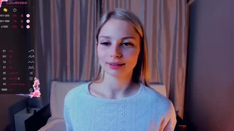 Snapshot of so__sweet chatting on February 13, 2025, 12:35 am Alice - Birthday Girl online show from February 13, 2025, 12:35 am