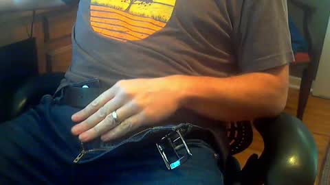 Snapshot of socksandasmile69 chatting on October 17, 2025, 3:25 pm socksandasmile69 online show from October 17, 2025, 3:25 pm