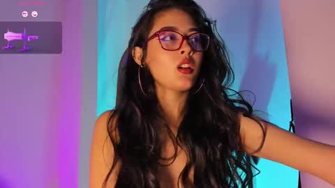 Danna online show from September 25, 2025, 9:02 am