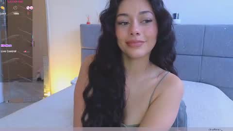 Snapshot of soffimoon_ chatting on June 11, 2026, 7:56 pm IG Soffimoon I THANK YOU FOR LEAVING YOUR FOLLOW online show from June 11, 2026, 7:56 pm