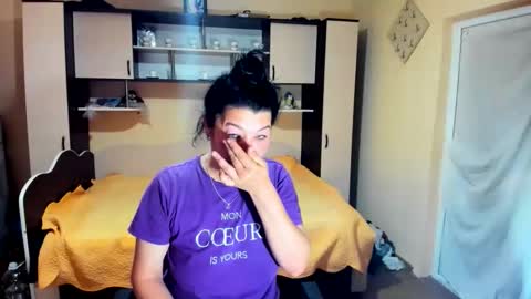 Soffy online show from June 5, 2026, 5:25 am