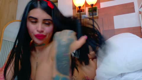 Snapshot of sofhia_cruz chatting on February 2, 2025, 5:10 am sofhia cruz online show from February 2, 2025, 5:10 am