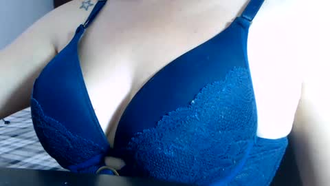 Snapshot of sofi995971 chatting on July 14, 2026, 4:13 pm Sofa Castellanos online show from July 14, 2026, 4:13 pm