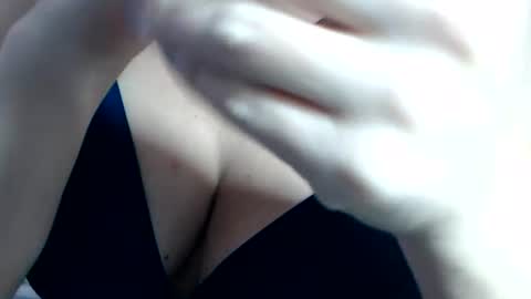 Snapshot of sofi995971 chatting on July 22, 2026, 5:16 pm Sofa Castellanos online show from July 22, 2026, 5:16 pm