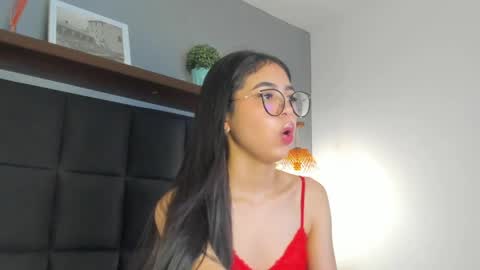 S O F I  online show from April 5, 2026, 8:06 pm